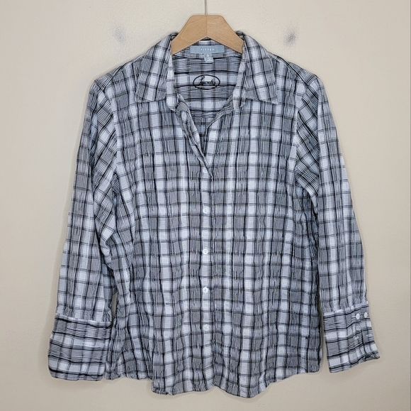 Foxcroft | Fitted Black White Textured Plaid Button Front Shirt Size 12 - Picture 6 of 6